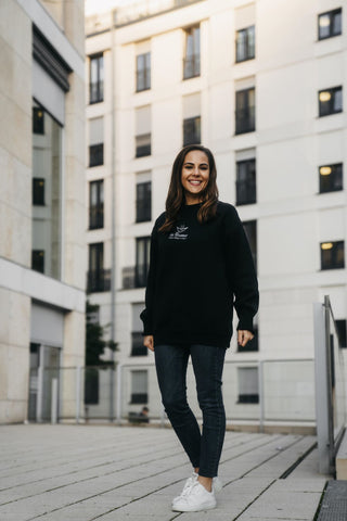 Sweatshirt Unisex, schwarz, mit '#DontForgetToSmile' Bestickung in der Mitte